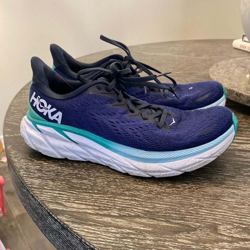 Hoka Clifton 8